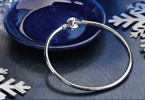 Pandora Jewelry Australia Christmas 2015 Free Bangle Promotion